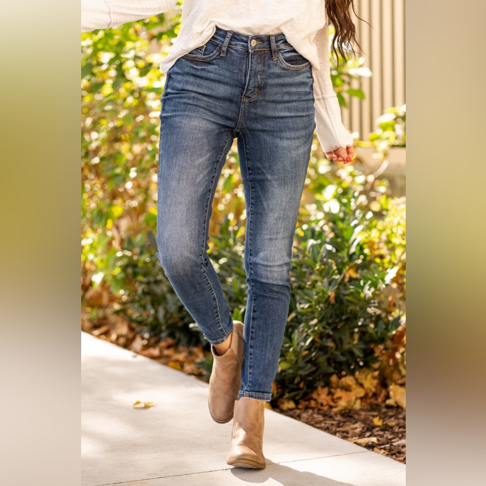Judy Blue Bowie High Rise Tummy Control Top Skinny Jean